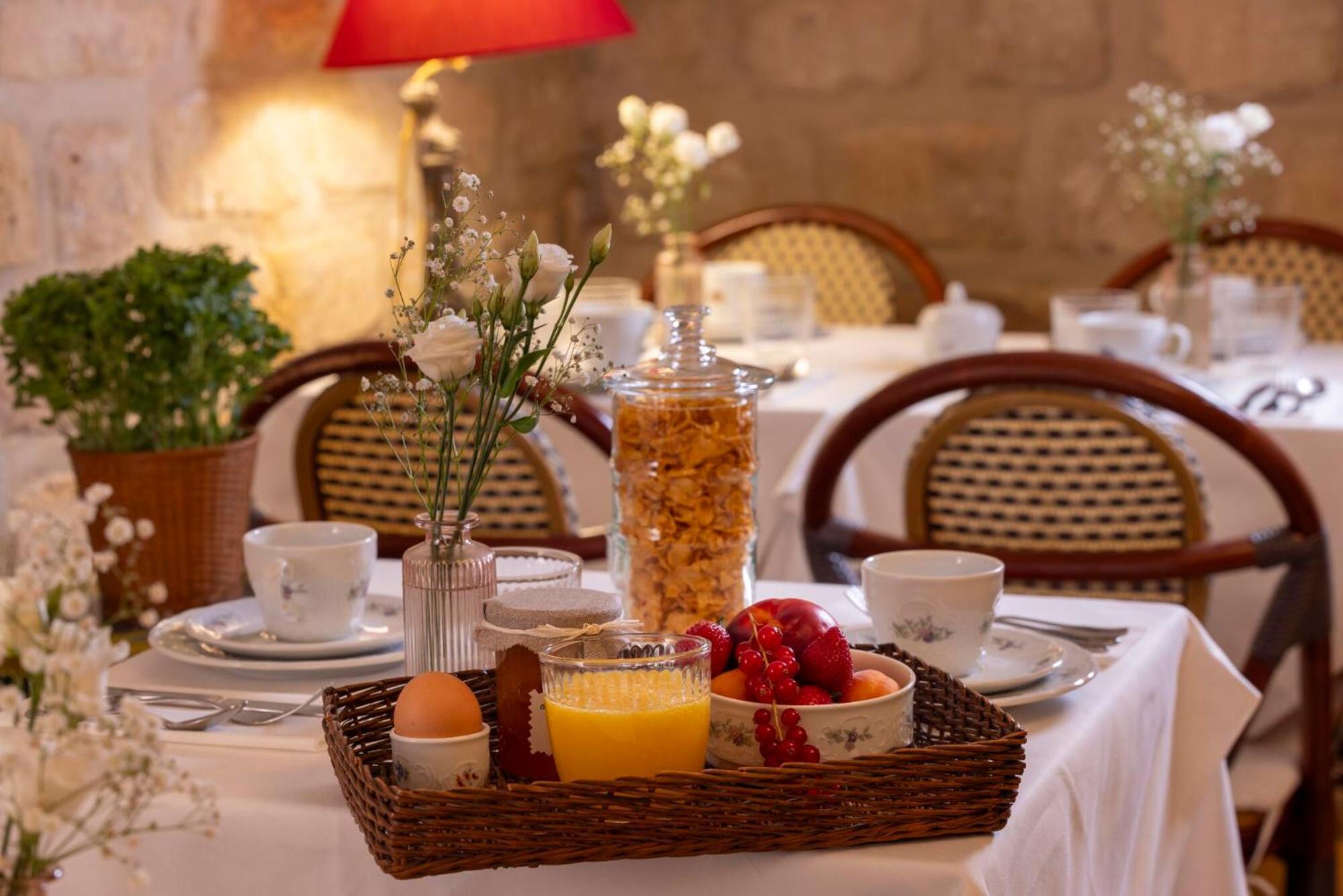 Hotel Le Saint Gregoire Paris Bagian luar foto